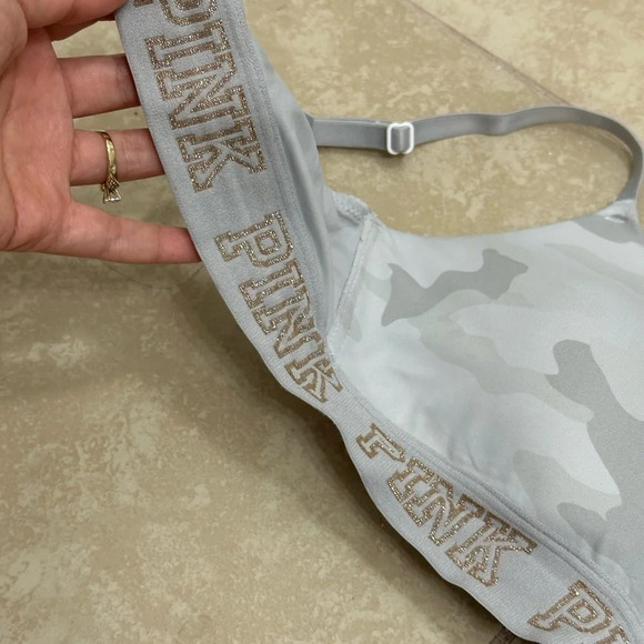 PINK Victoria’s Secret Women Gray Bra size‎ 32C - Picture 2 of 7